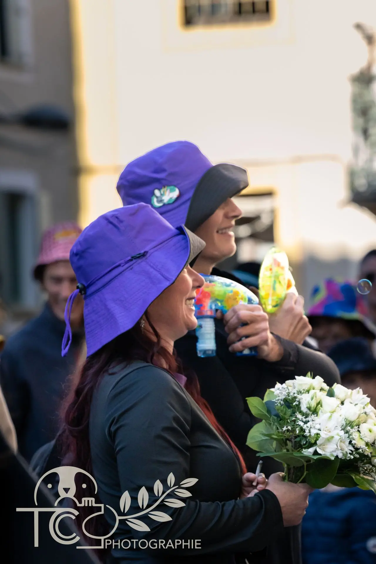 femmes-mariage-bouquet-de-fleur-teva-coffaro